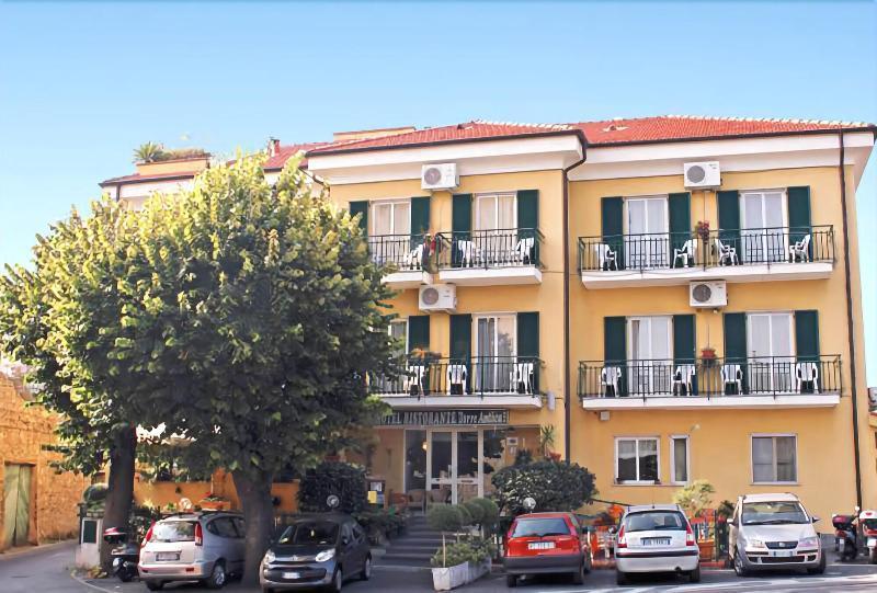 Hotel Torre Antica لوانو المظهر الخارجي الصورة